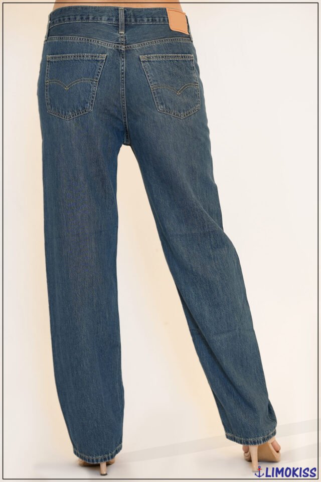 Relaxed Straight-Leg Jeans - 5034