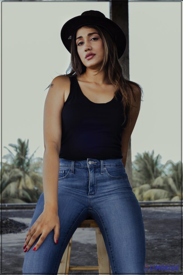 Cropped Sleeveless Top